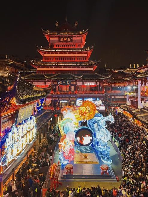 上海冬季豫园灯会年味